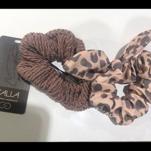 CALIA by Carrie Underwood Chenille Scrunchies 2Pk